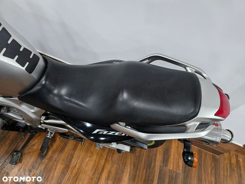 Yamaha FZ - 31