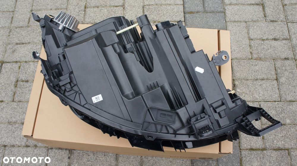 PRZEDNIA LEWA LAMPA VW ID7 iD7 IQ LIGHT - 12