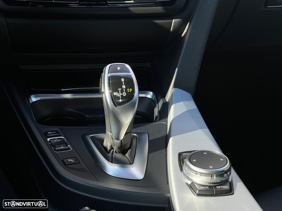 BMW 425 d Pack M Auto - 32