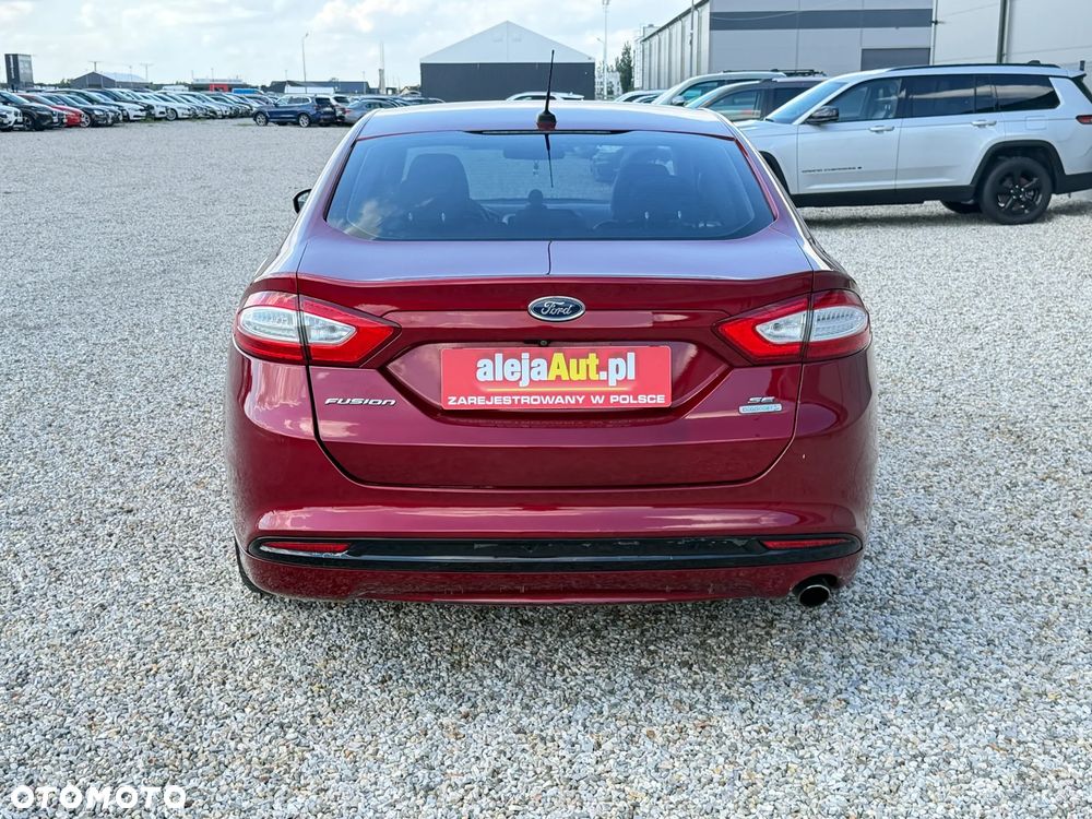 Ford Fusion - 12