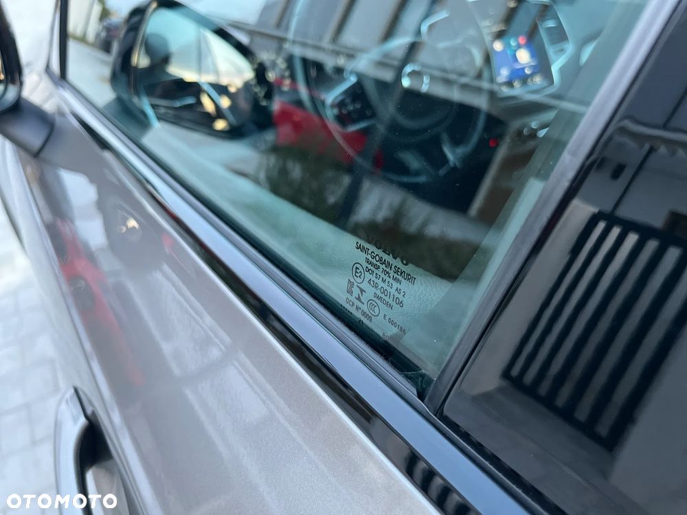 Volvo XC 90 - 33
