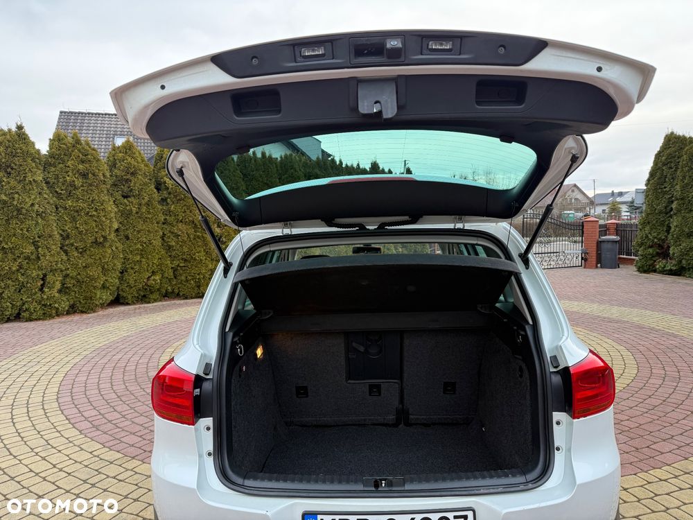 Volkswagen Tiguan 2.0 TDI SCR 4MOTION BlueMotion Technology DSG Track & Style - 11
