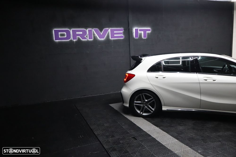 Mercedes-Benz A 45 AMG 4Matic Speedshift 7G-DCT - 2