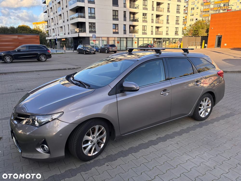 Toyota Auris 2.0 D-4D Executive - 8