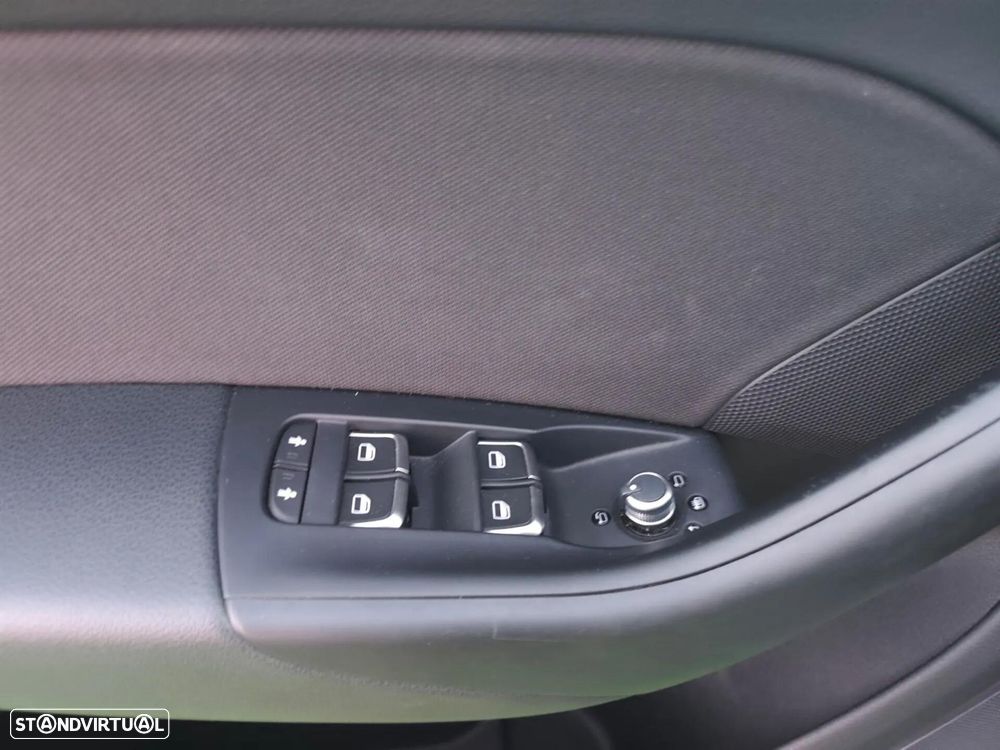 Audi Q3 2.0 TDI Sport - 27