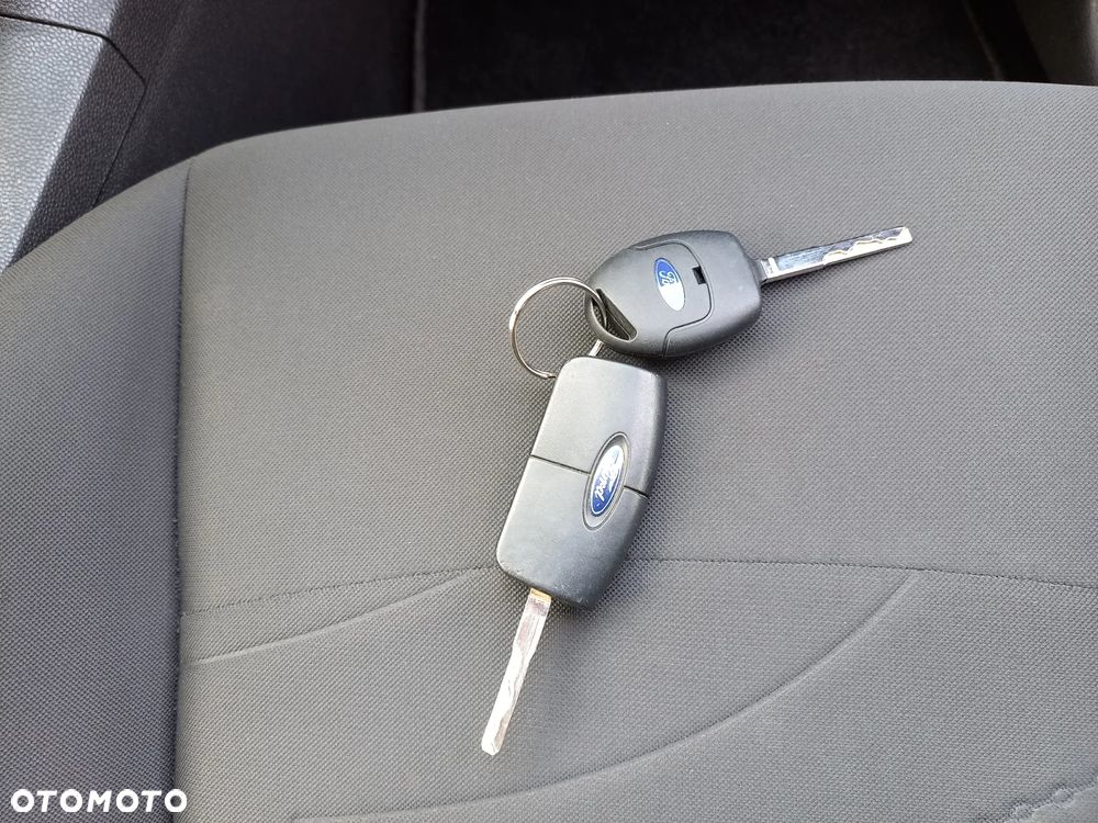 Ford Fiesta 1.25 Celebration - 15