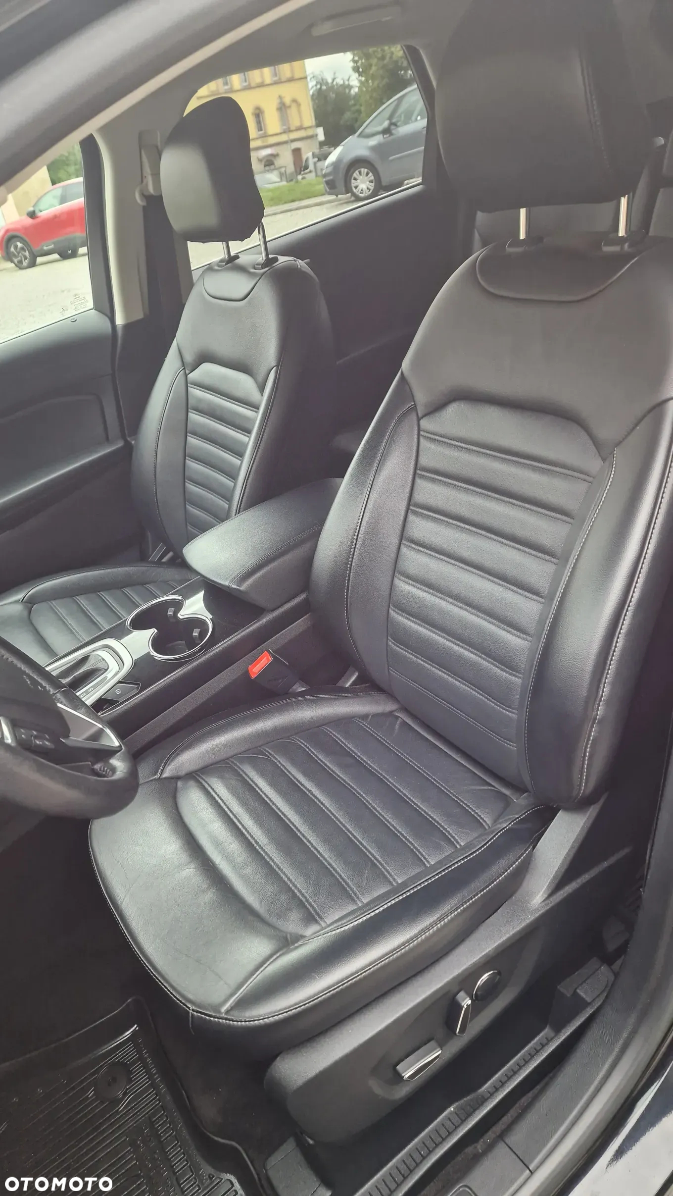 Ford Edge - 17