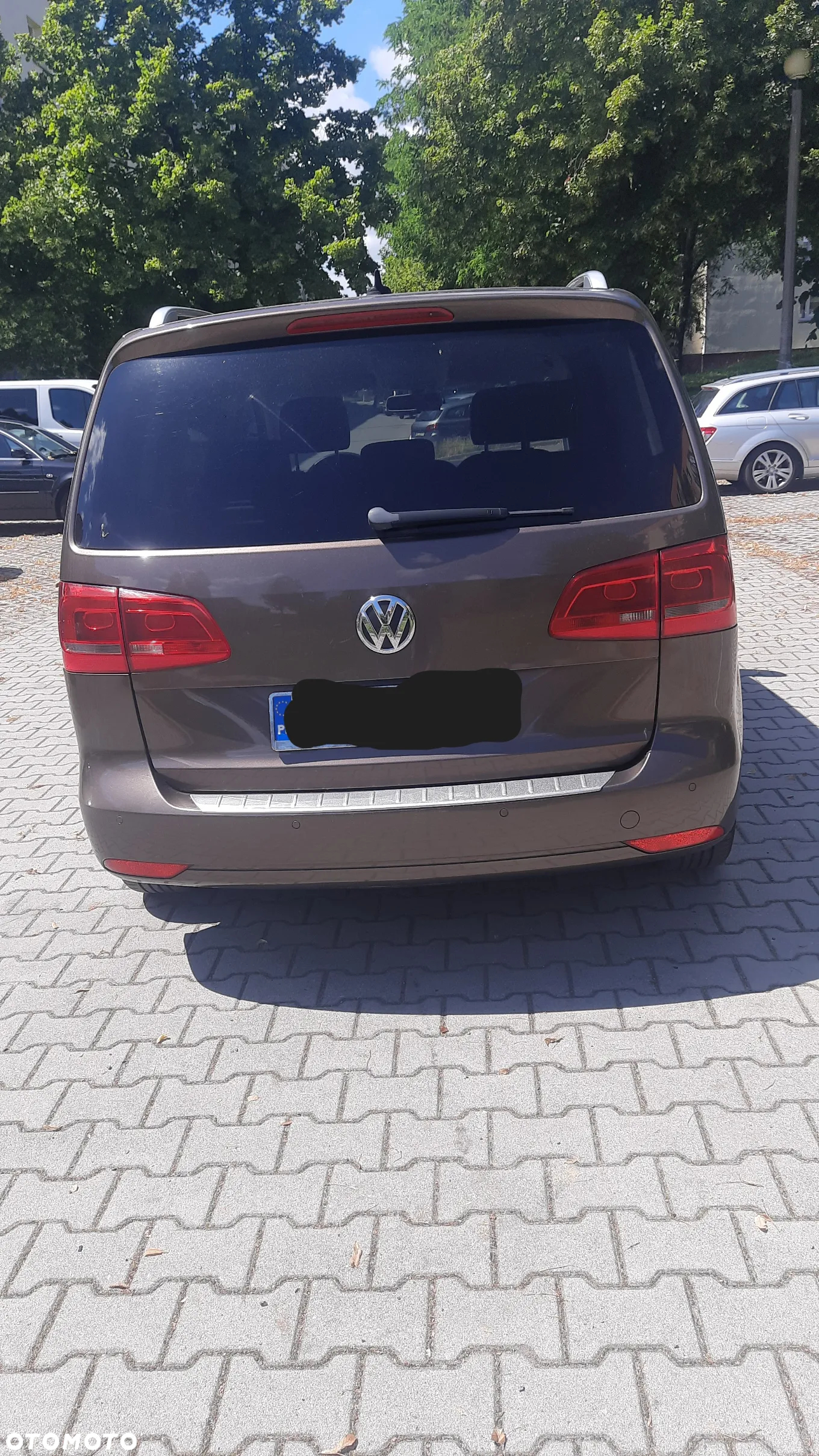 Volkswagen Touran 2.0 TDI DPF BlueMotion Technology DSG Life - 4