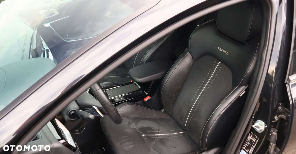 Kia ProCeed - 12
