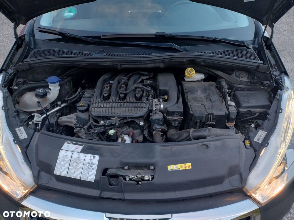 Peugeot 208 - 22