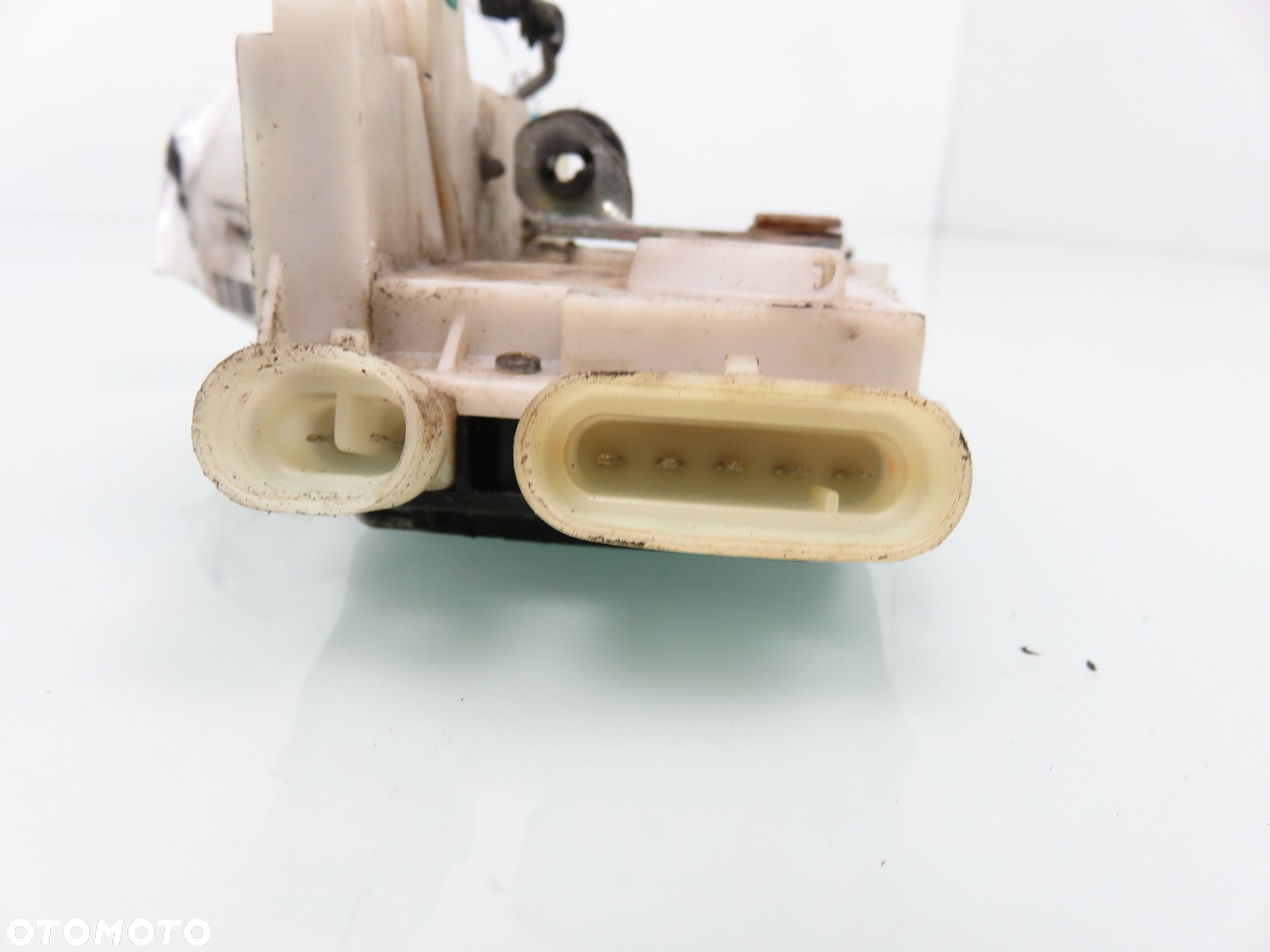ZAMEK LEWY PRZEDNI ALFA ROMEO 166 5 PIN - 3