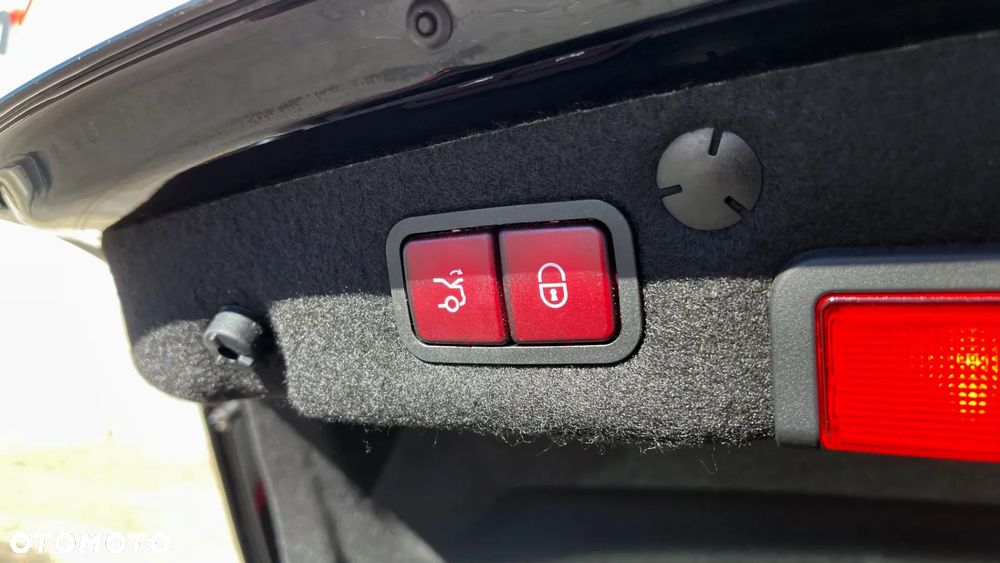 Mercedes-Benz Klasa C 300 9G-TRONIC Exclusive - 28