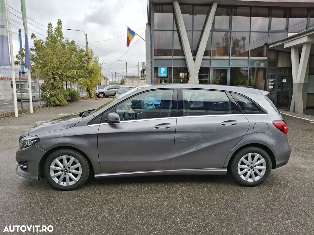 Mercedes-Benz B 180 7G-DCT Style - 22