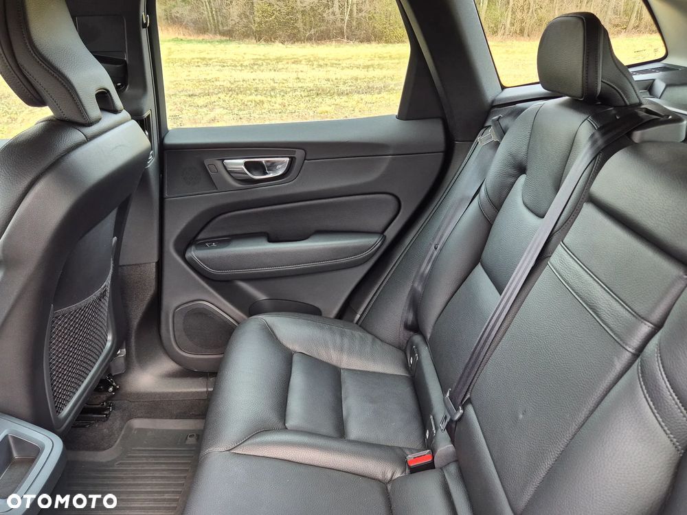 Volvo XC 60 B4 D AWD Geartronic Inscription - 9