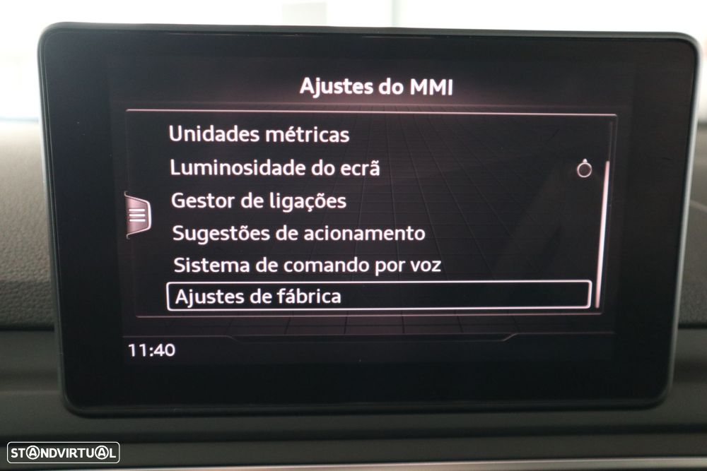 Audi A4 Avant 2.0 TDI S tronic - 39