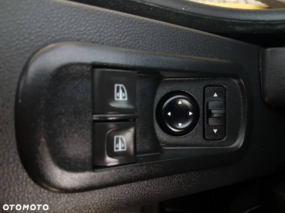 Renault MASTER KONTENER 8EP 4,22x2,23x2,24 KLIMA KRAJOWY MANUAL  6-BIEGÓW - 9