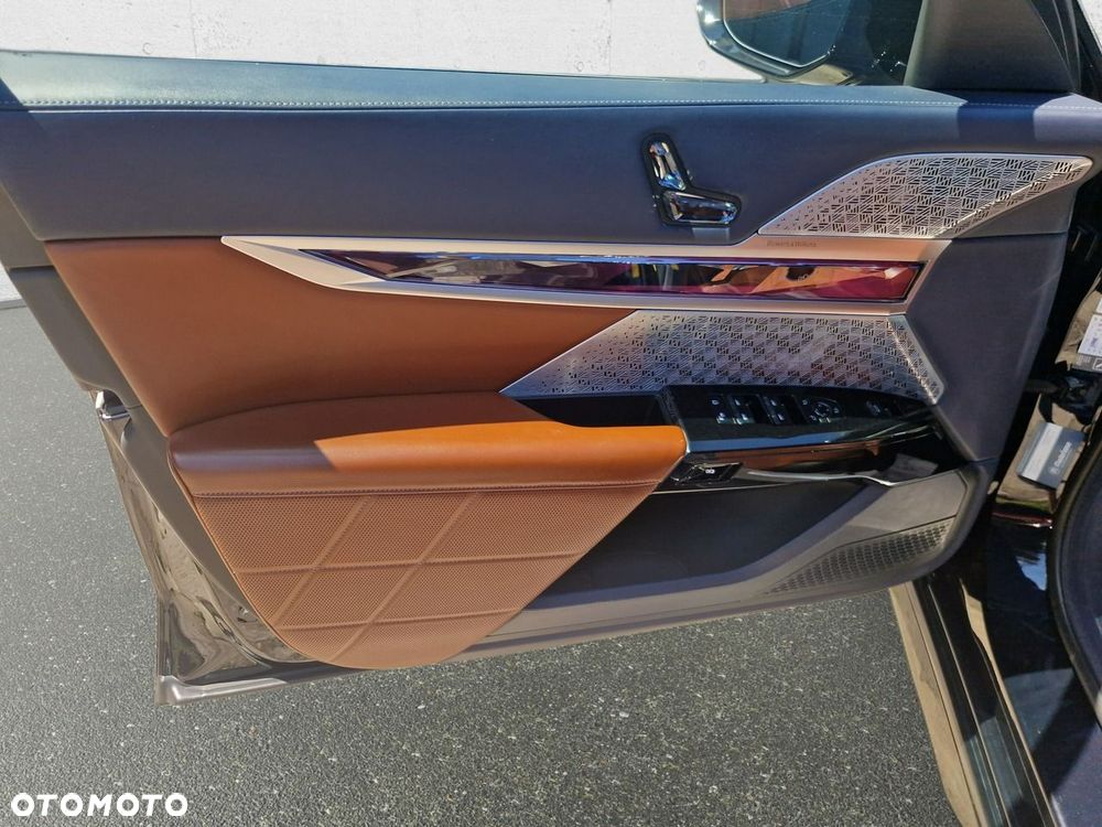 BMW Seria 7 - 10