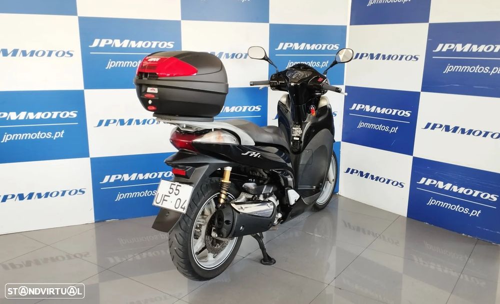 Honda SH 300 ABS - 5