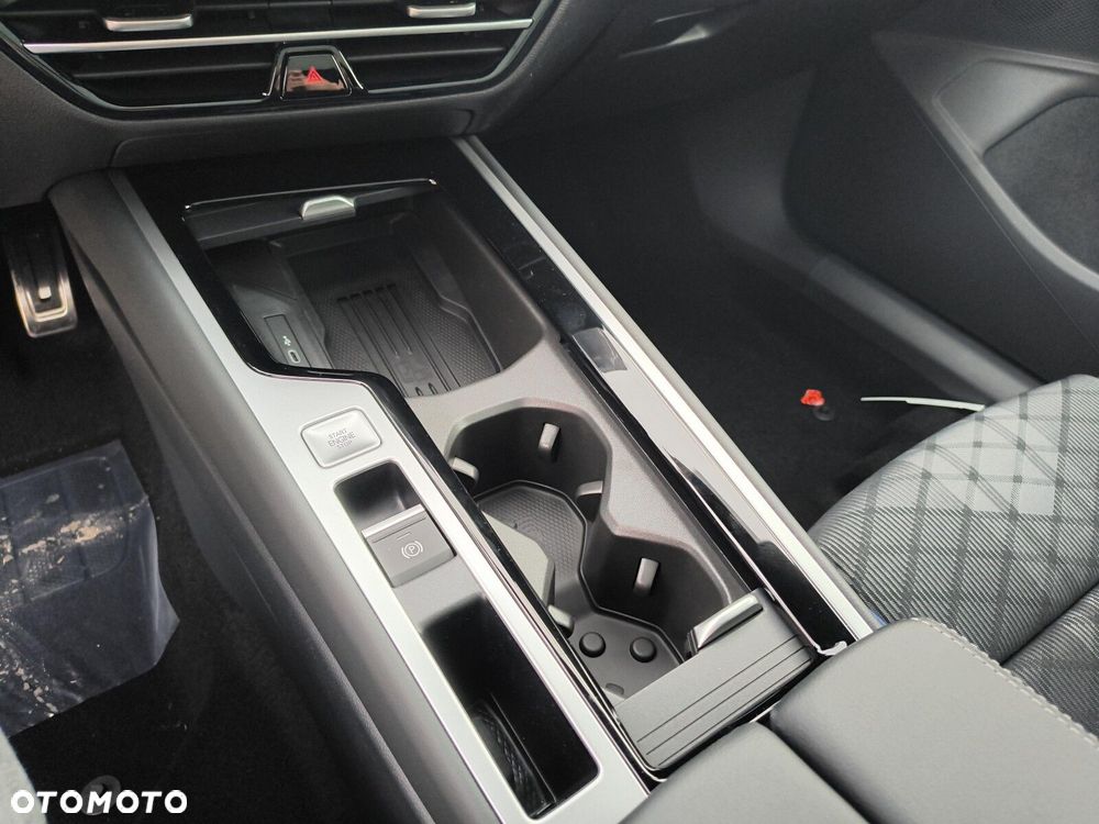 Volkswagen Passat Variant 2.0 TSI R-Line Plus DSG - 15