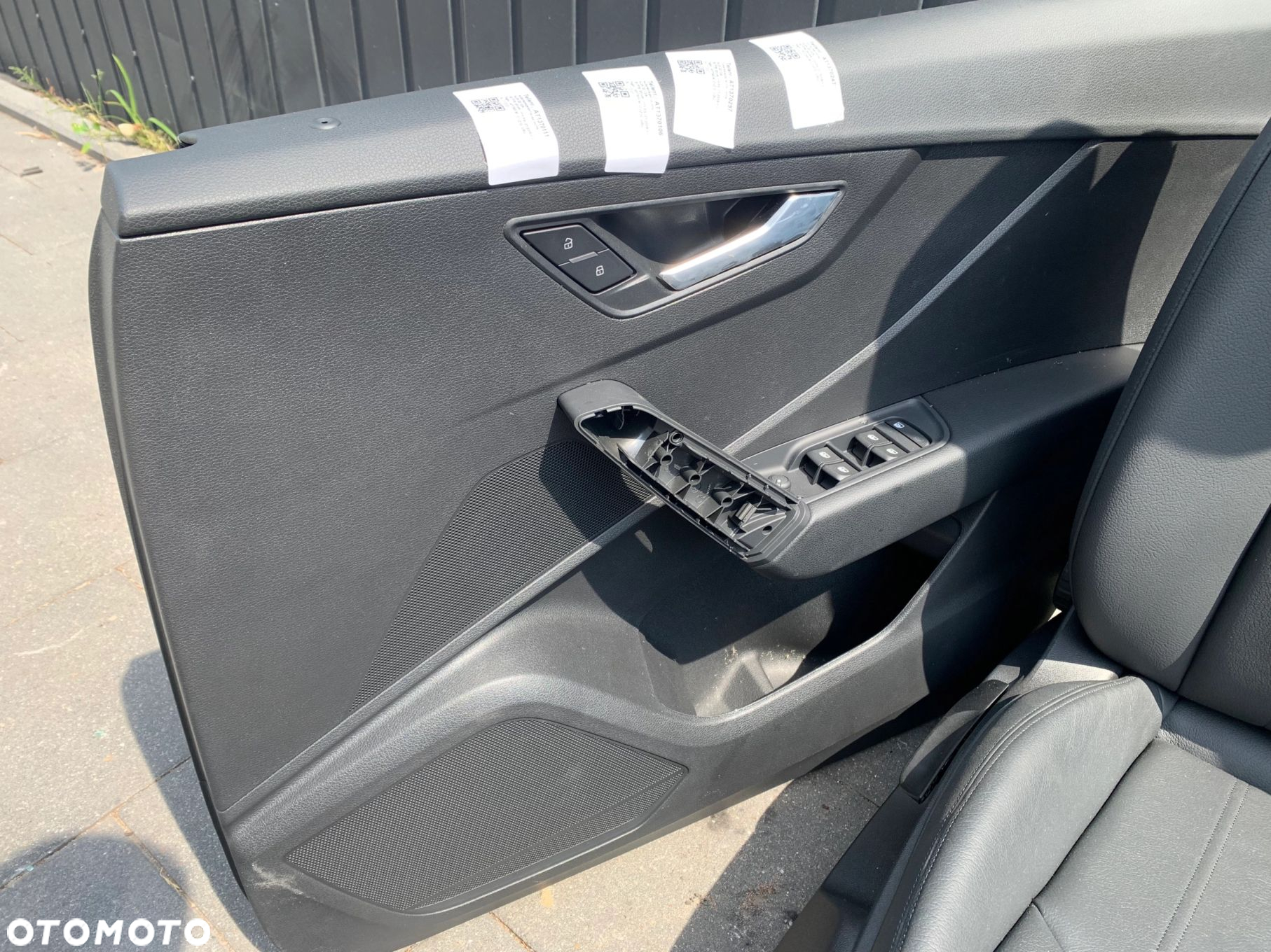 FOTELE TAPICERKA ELEMENTY WNĘTRZA AUDI Q2 81A SKÓRA MANUAL JAK NOWE - 4