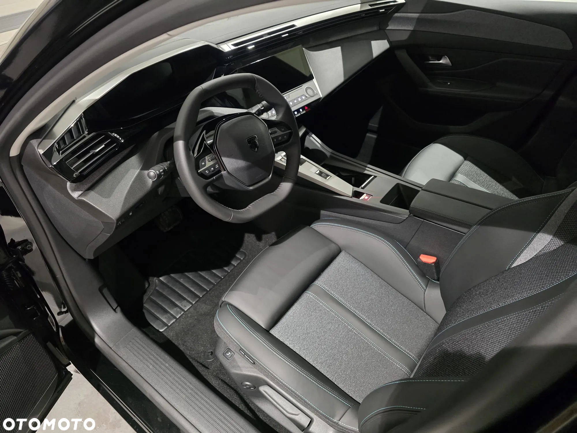 Peugeot 408 1.2 PureTech mHEV Allure S&S e-DSC6 - 9