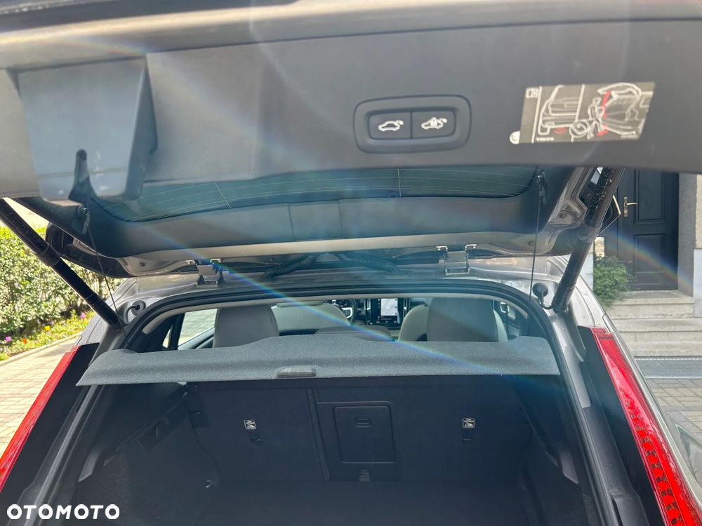 Volvo XC 40 T3 Inscription - 27