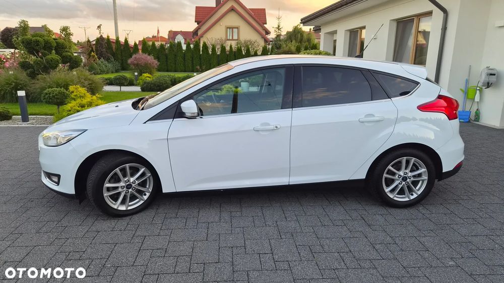 Ford Focus 1.0 EcoBoost Titanium - 3