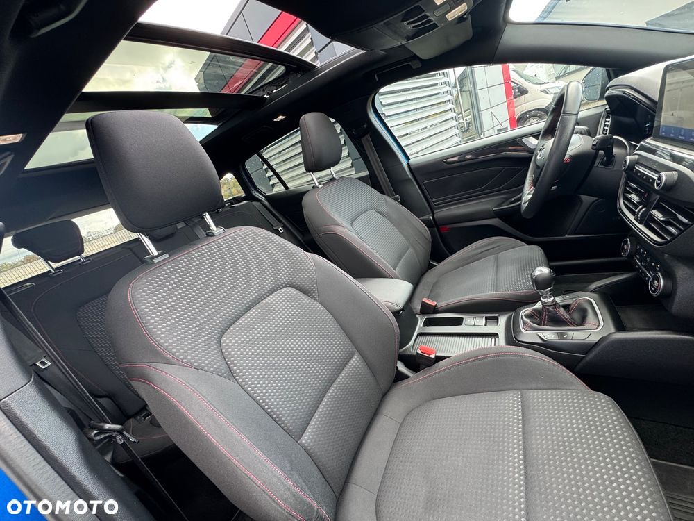 Ford Focus SW 1.0 EcoBoost S&S ST-LINE - 20