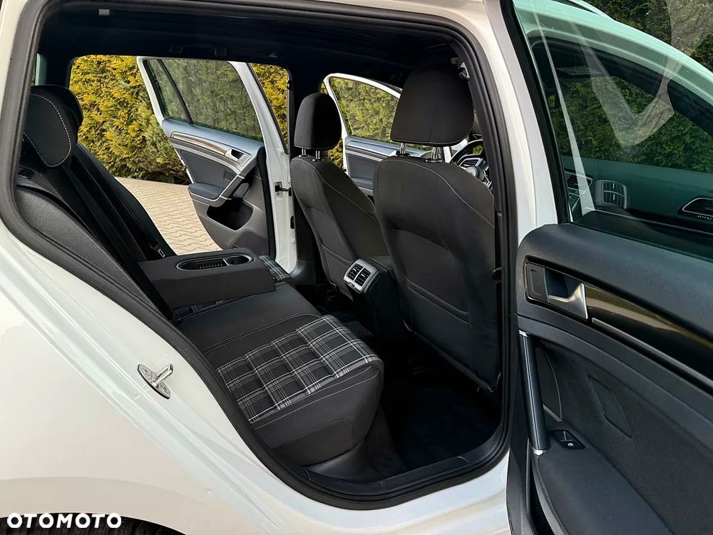 Volkswagen Golf 2.0 TDI BMT GTD - 19