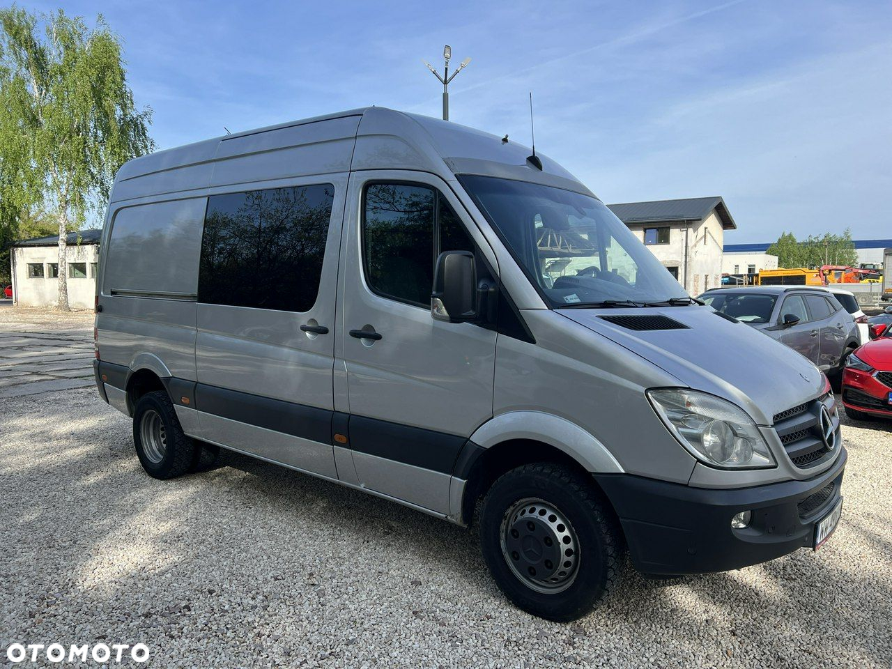 Mercedes-Benz Sprinter - 12