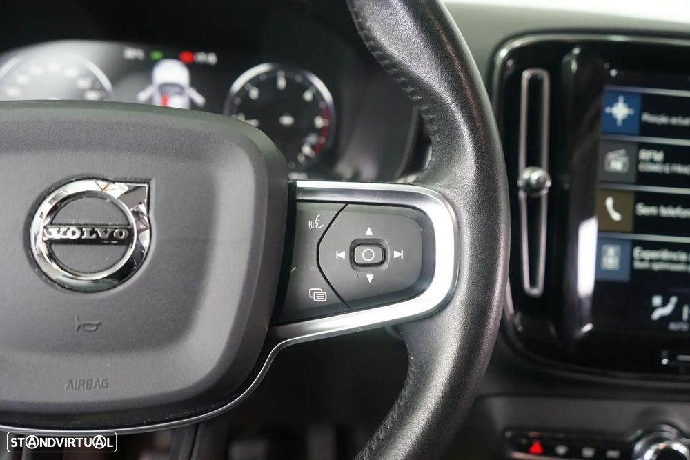 Volvo XC 40 2.0 D3 Momentum - 21