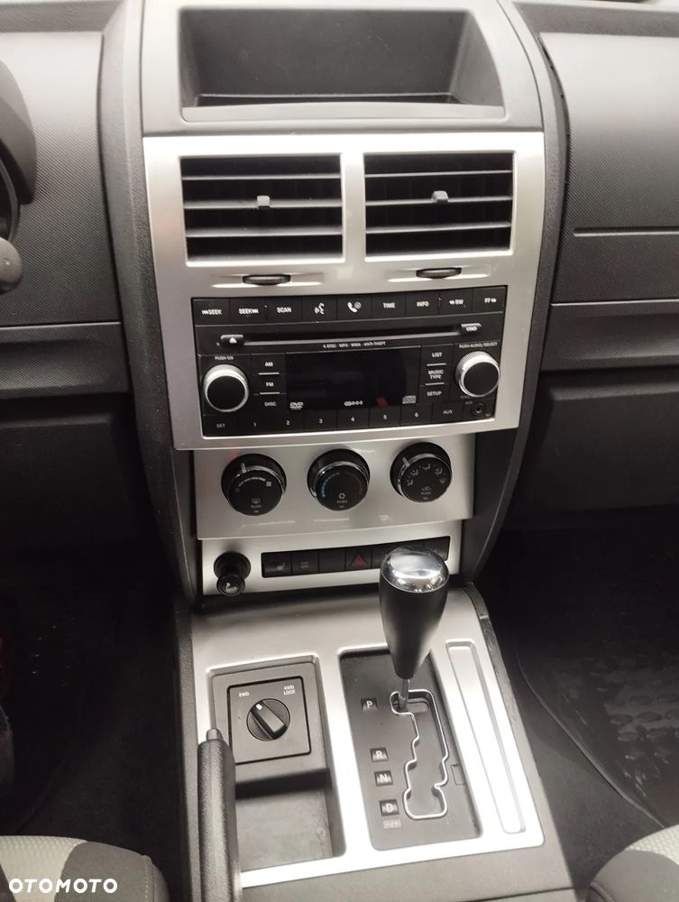 Dodge Nitro 4.0 Automatik R/T - 15