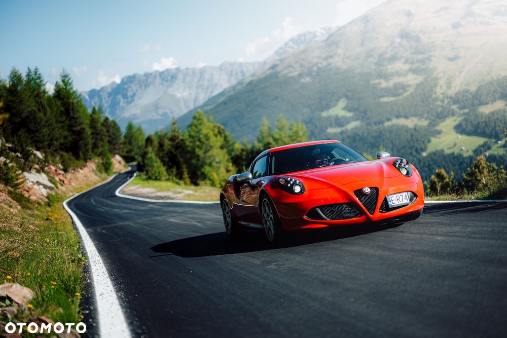 Alfa Romeo 4C - 1