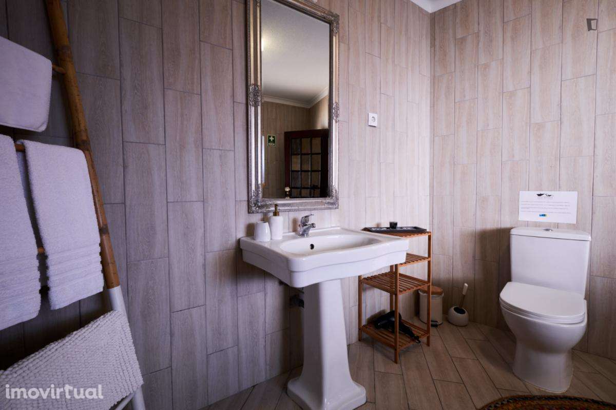 Quarto - localizado em Viseu - Grande imagem: 5/27