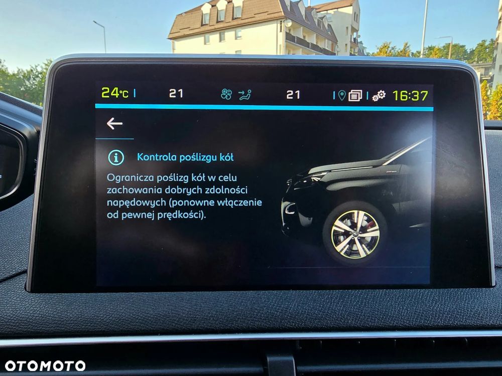 Peugeot 3008 1.6 PureTech HYbrid4 GT Line S&S EAT8 - 33