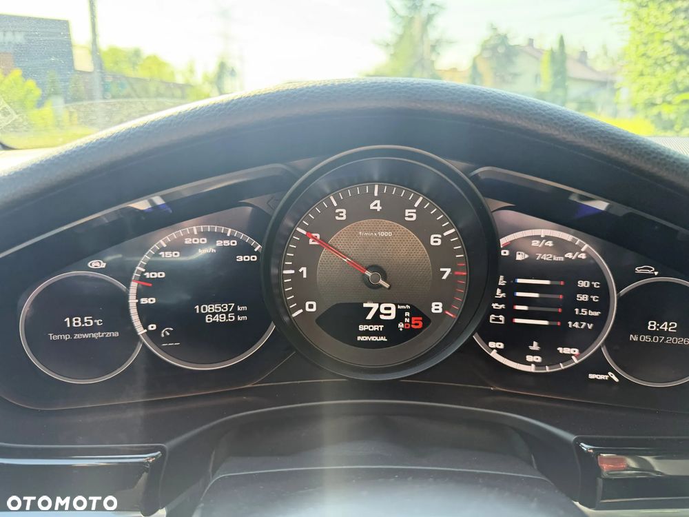 Porsche Panamera - 9