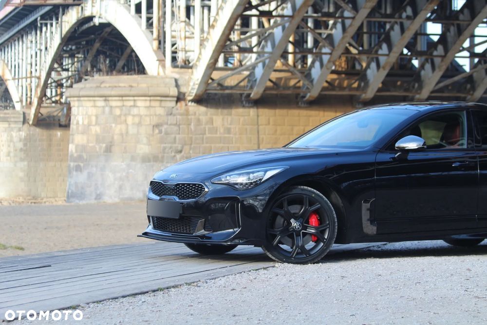 Kia Stinger 3.3 T-GDI AWD GT - 14