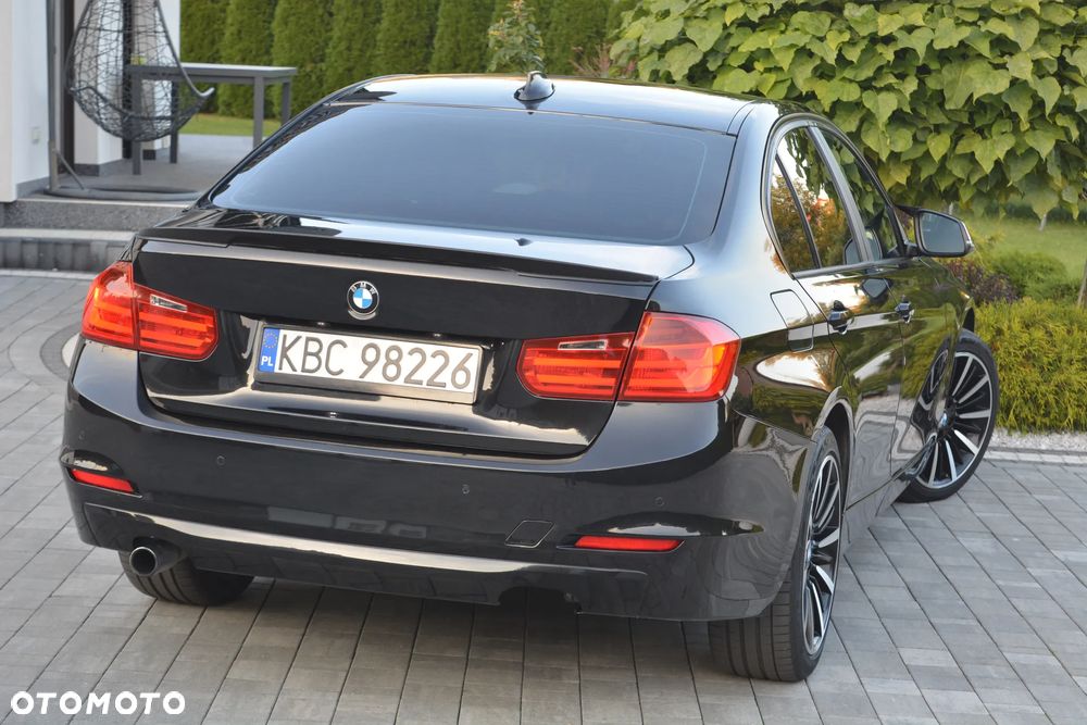 BMW Seria 3 316d Edition M Sport Shadow - 31