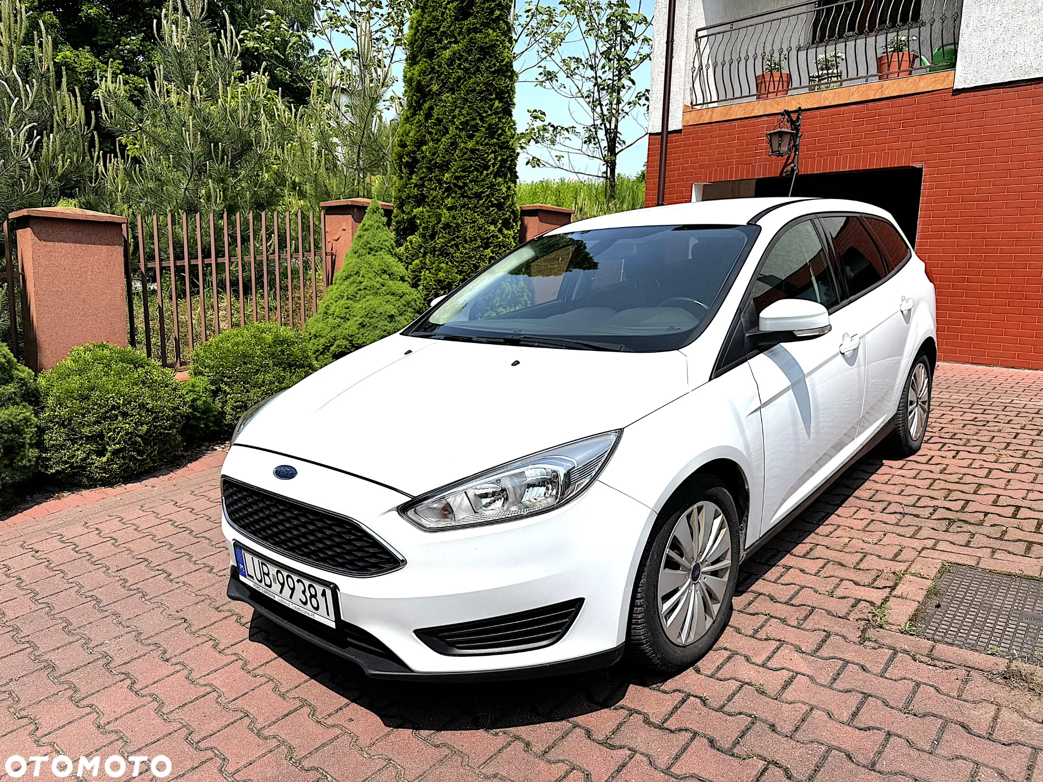 Ford Focus Turnier 1.0 EcoBoost Start-Stopp-System ACTIVE DESIGN - 3