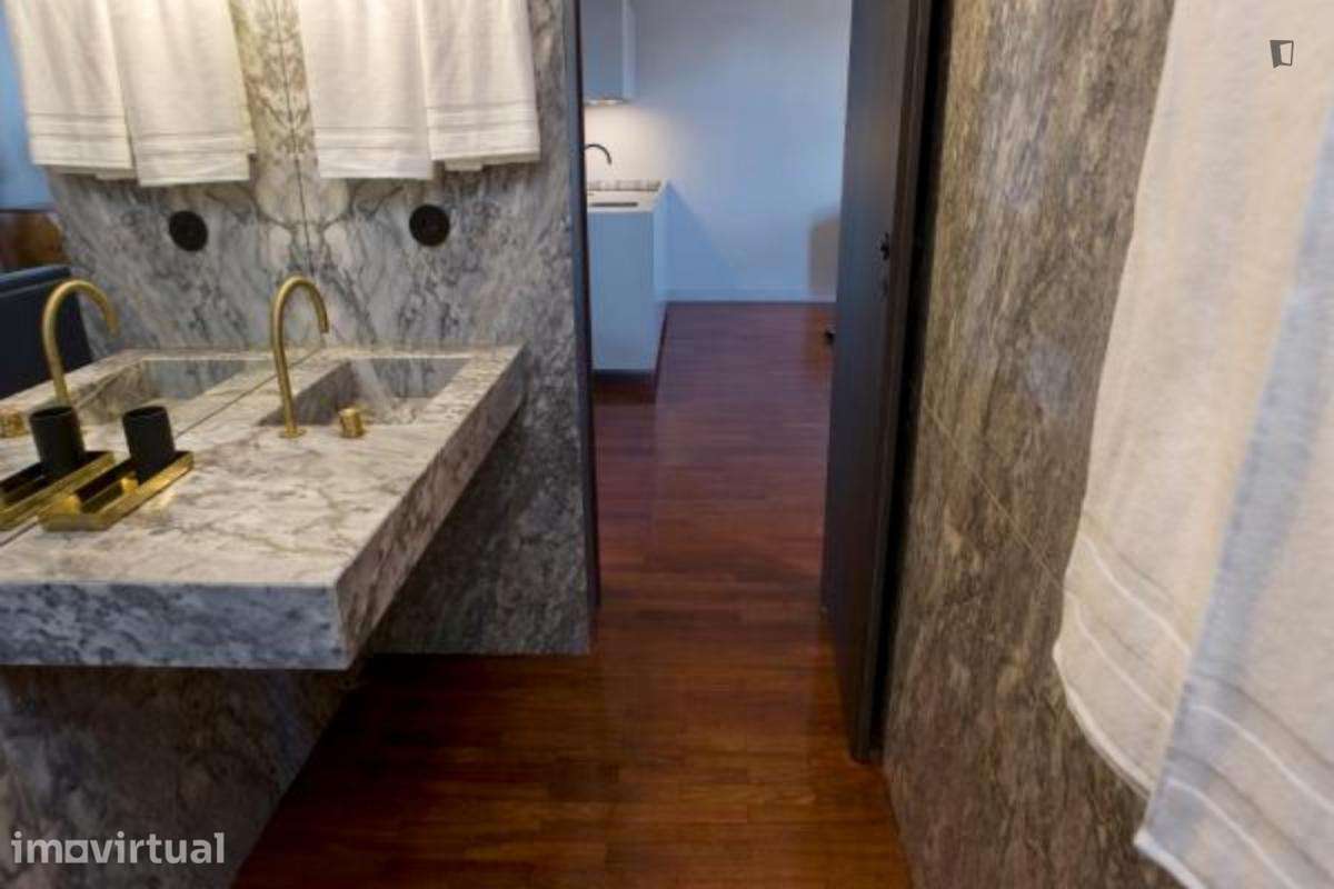 Apartamento com 1 quartos - localizado em Bonfim Porto - Grande imagem: 3/25