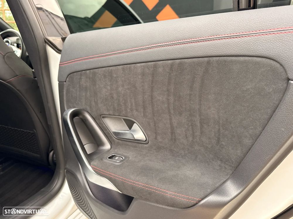 Mercedes-Benz CLA 180 d 7G-DCT AMG Line - 32