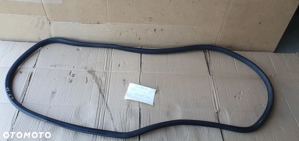 Uszczelka drzwi lewy przód przednia lewa VW Passat B7 3C4867911B - 1