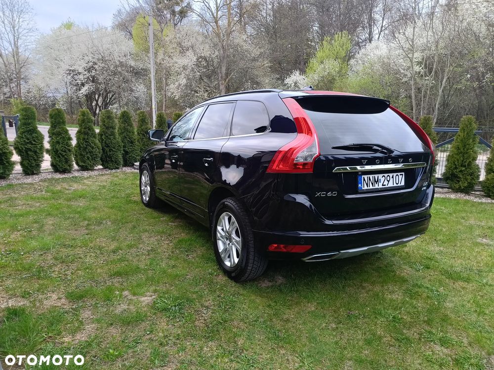 Volvo XC 60 D5 AWD Momentum - 7