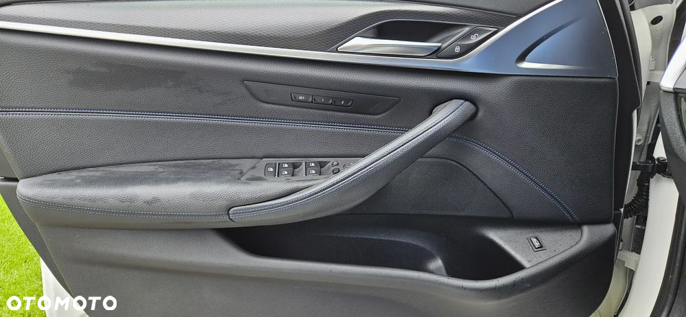BMW Seria 5 - 13