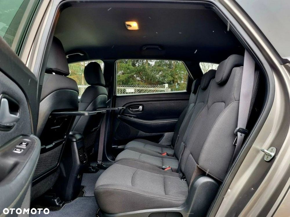 Kia Carens 1.7 CRDi L 7os - 9