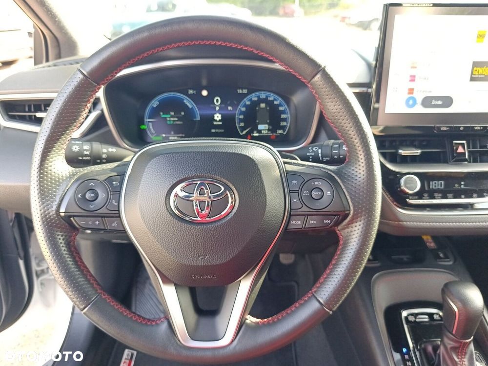 Toyota Corolla 2.0 Hybrid GR Sport Dynamic - 22