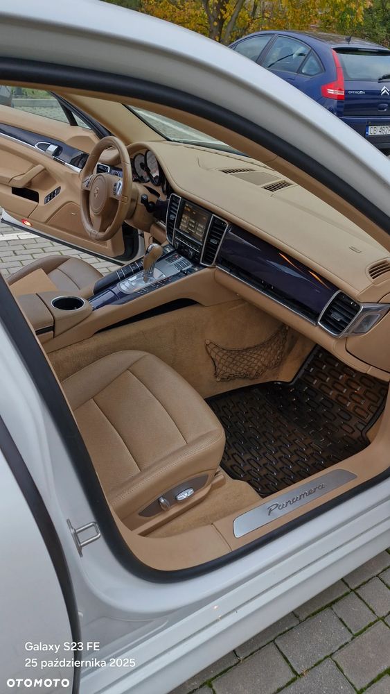 Porsche Panamera 4 PDK - 13