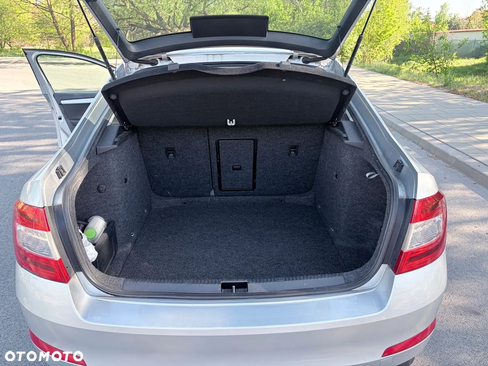 Skoda Octavia 1.6 TDI Ambition DSG - 7