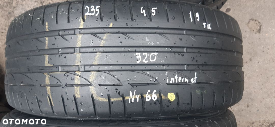 Bridgestone 235/45/19 nr 66 - 2
