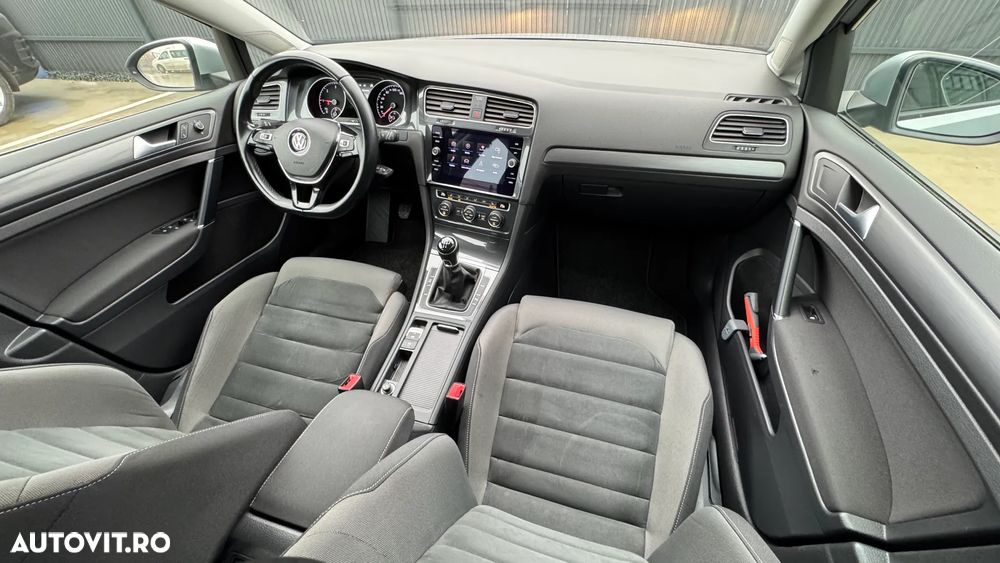 Volkswagen Golf Variant 1.6 TDI SCR Comfortline - 10